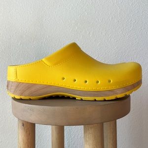 Dansko Kane - bright yellow EVA size 40